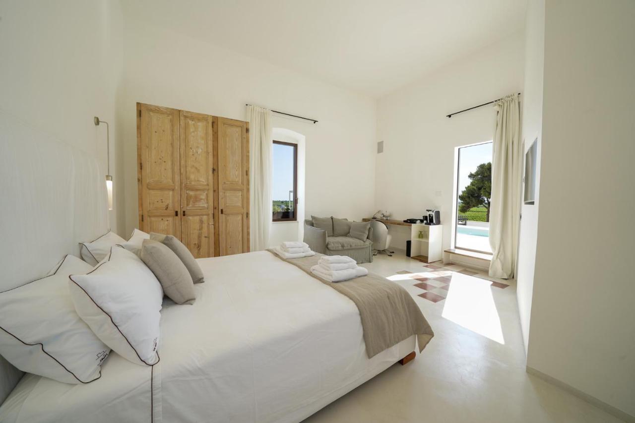 Emera Wine Resort By Raro Villas Lizzano  Bagian luar foto