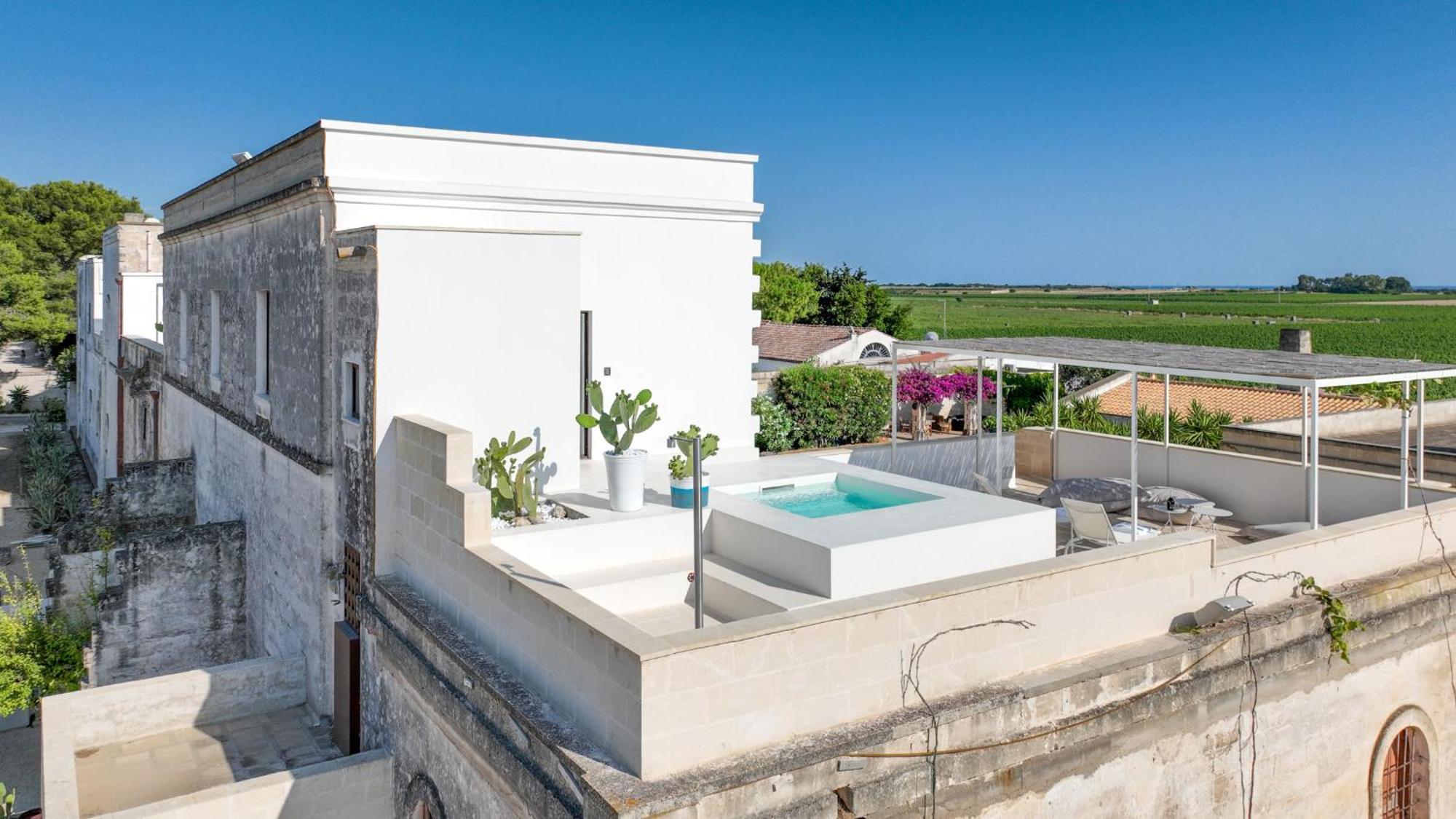 Emera Wine Resort By Raro Villas Lizzano  Bagian luar foto